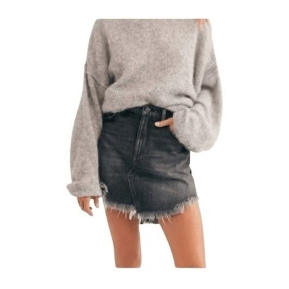 Free People Bailey Mini Jean Skirt‎ Maverick Distressed Denim Raw Fringe Hem 27